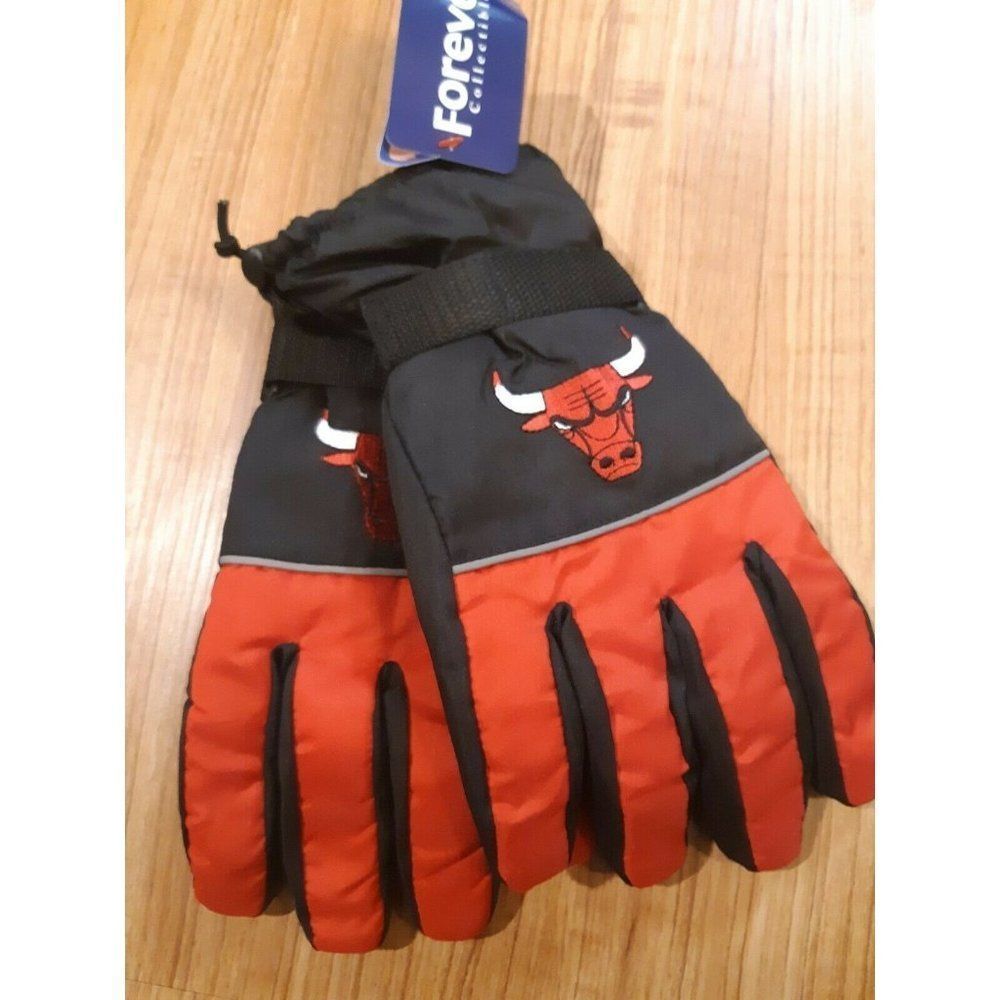Chicago Bulls Basketball Winter Gloves One Size Fits Most Black and Red Adult - Picture 1 of 2
